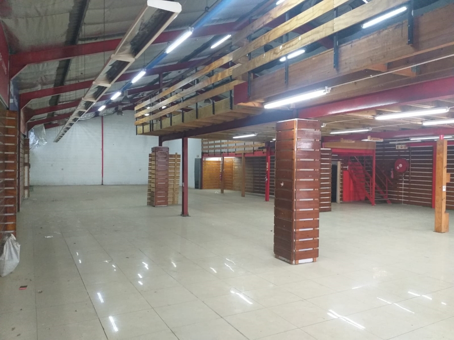 To Let Commercial Property for Rent in Oakdale Western Cape